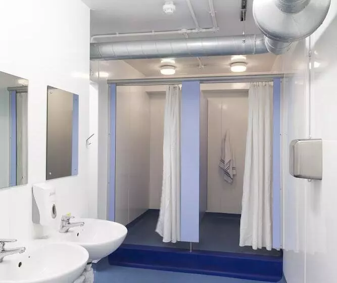 Hostel Generator London