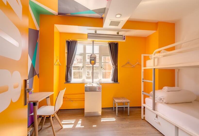 Hostel Generator London