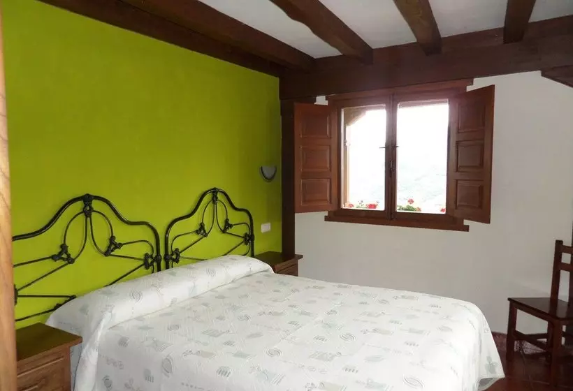 Apartamentos Rurales Las Rocas De Brez