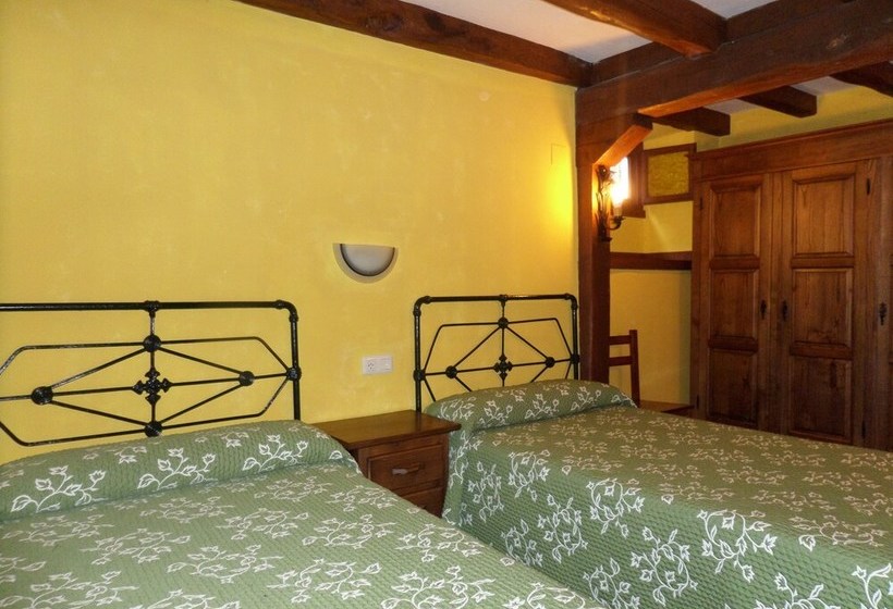 Apartamentos Rurales Las Rocas De Brez