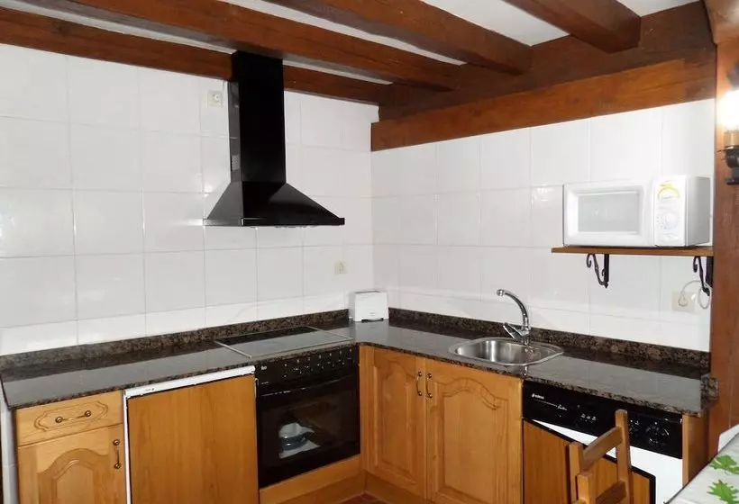 Apartamentos Rurales Las Rocas De Brez