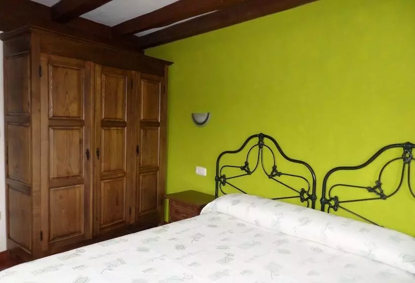 Apartamentos Rurales Las Rocas De Brez