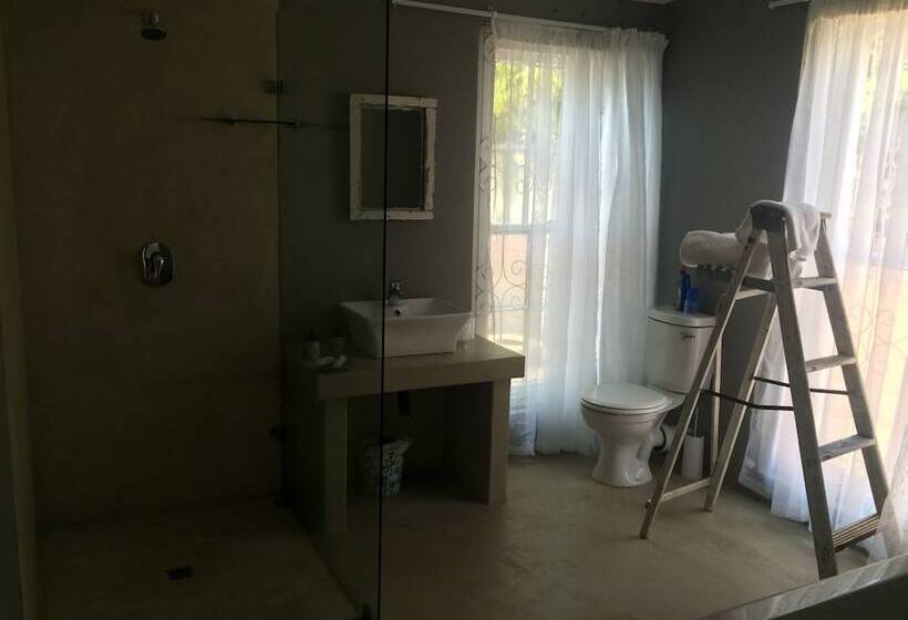 Bed and Breakfast A Stone S Throw Accommodation