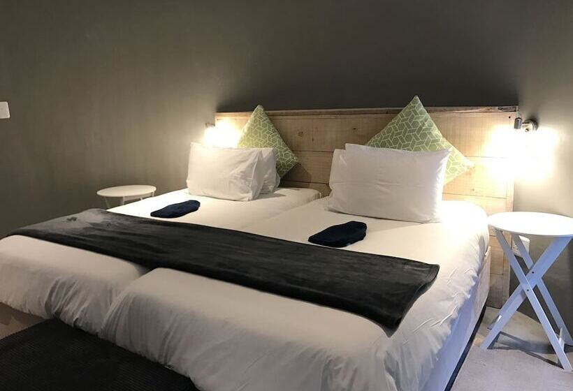 Bed and Breakfast A Stone S Throw Accommodation