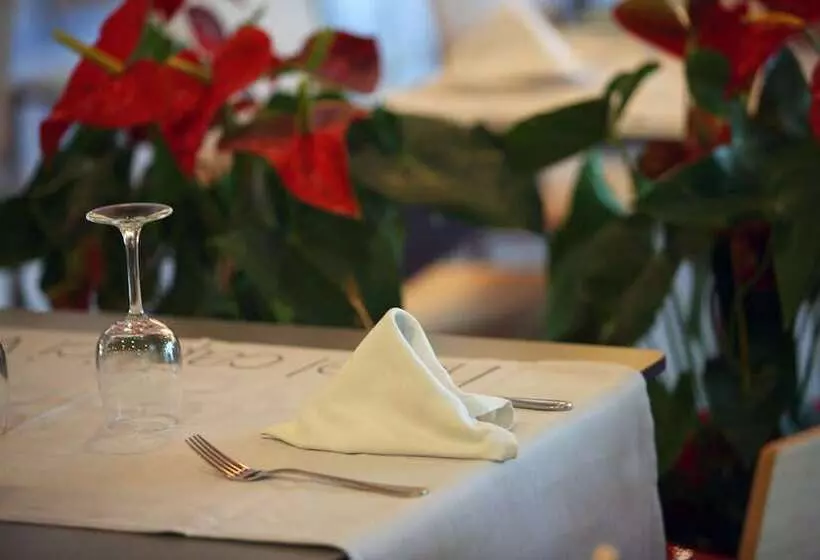 ホテル ALEGRIA Caprici Verd 4*SUP