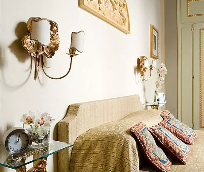 هتل Palazzo Magnani Feroni