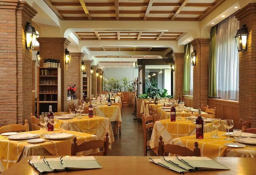 هتل Bologna Airport