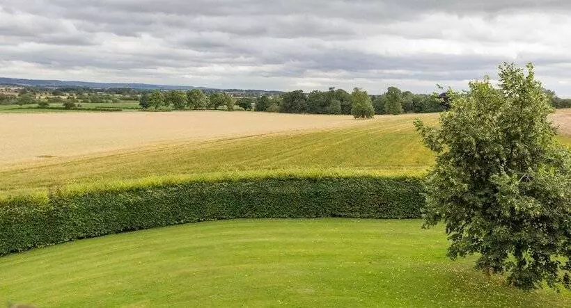 Отель Classic Lodges  Solberge Hall