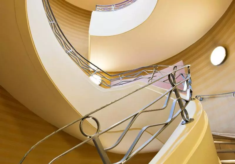 בית מלון כפרי Crowne Plaza Liverpool   John Lennon Airport, An Ihg