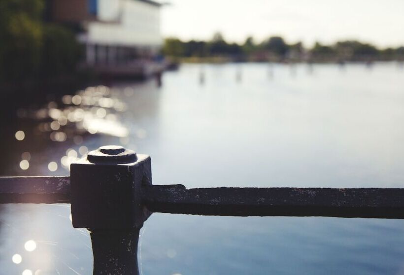 Best Western Hotel River C