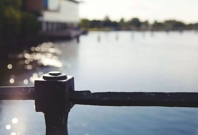 Best Western Hotel River C