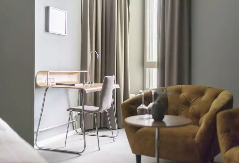 Best Western Hotel River C