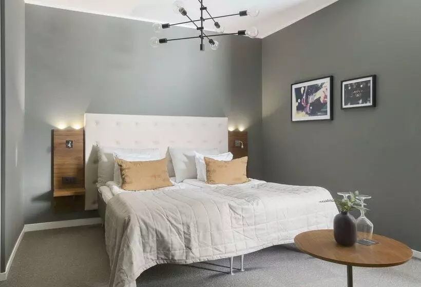 Best Western Hotel River C