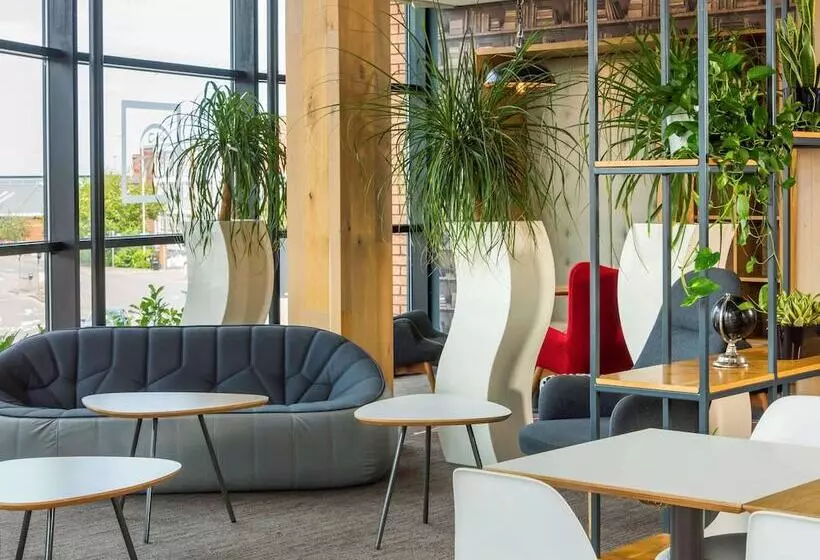 هتل Ibis Leicester