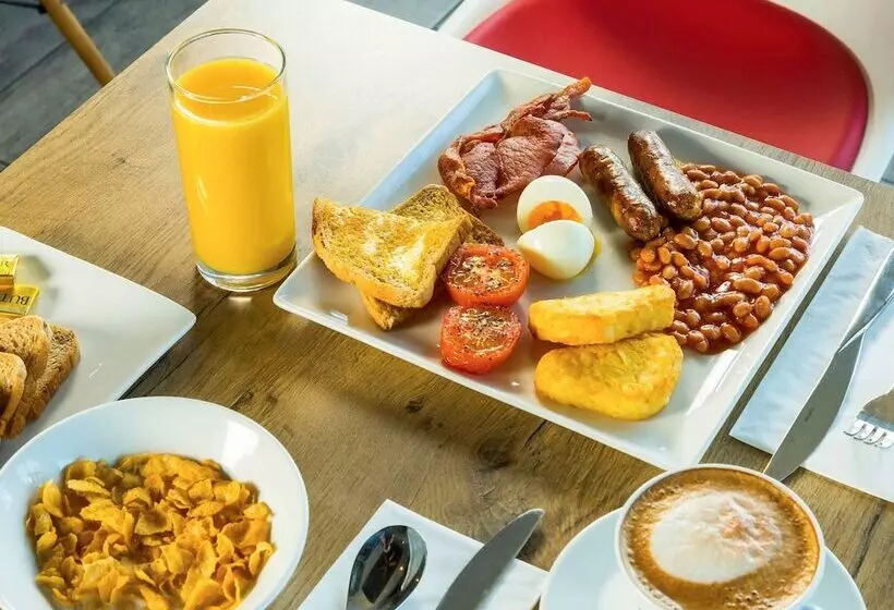 هتل Ibis Leicester