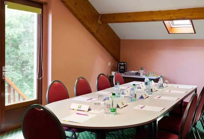 Отель Ibis Styles Périgueux Trélissac