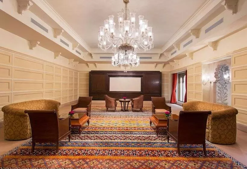 ホテル The Oberoi Udaivilas Udaipur