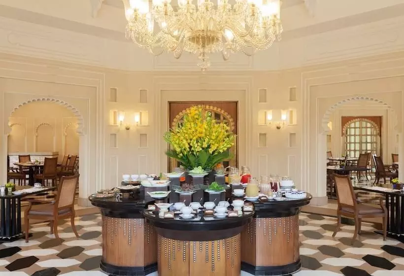 ホテル The Oberoi Udaivilas Udaipur
