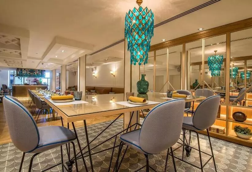 호텔 Vincci Centrum