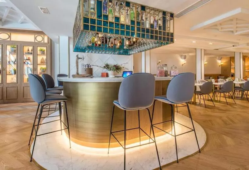 호텔 Vincci Centrum