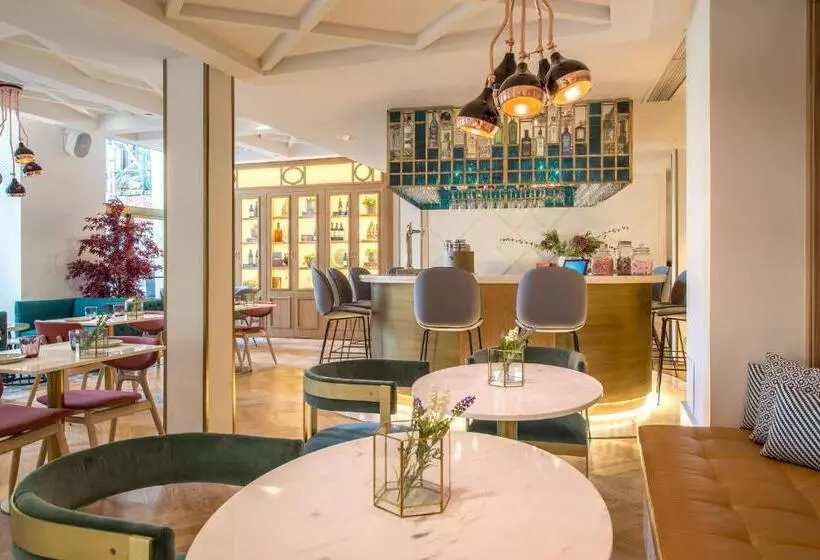 호텔 Vincci Centrum