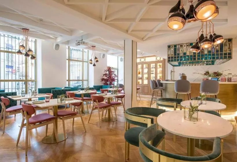 호텔 Vincci Centrum