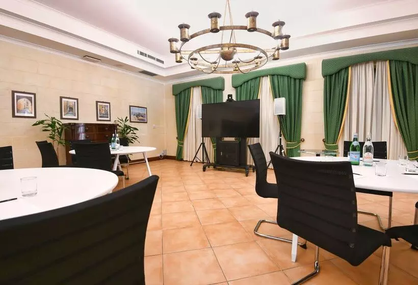 استراحتگاه Kempinski Hotel San Lawrenz