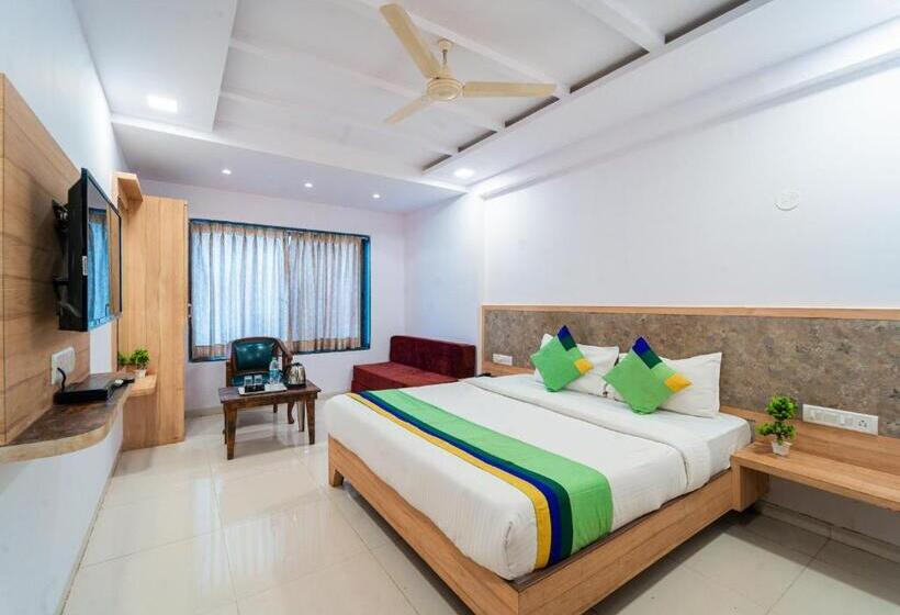هتل Treebo Bright Plaza & Spa