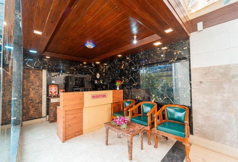 هتل Treebo Bright Plaza & Spa