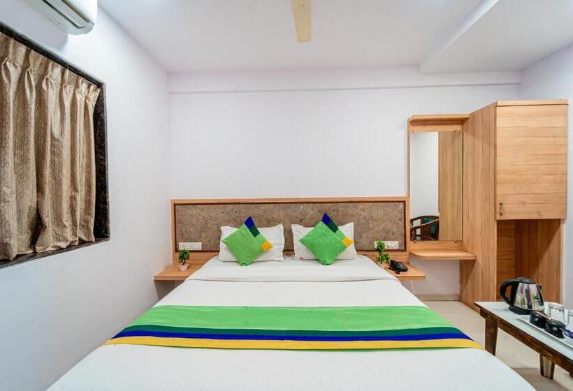 هتل Treebo Bright Plaza & Spa