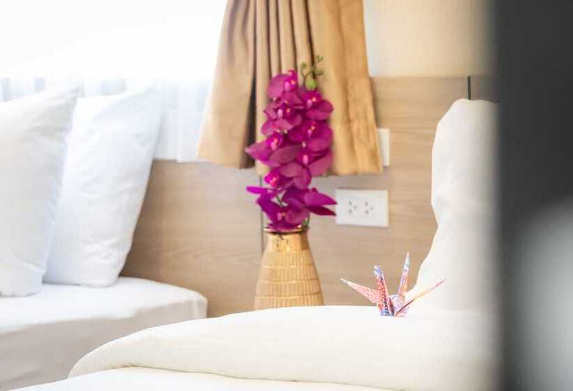 Kuretakeso Thailand Sriracha