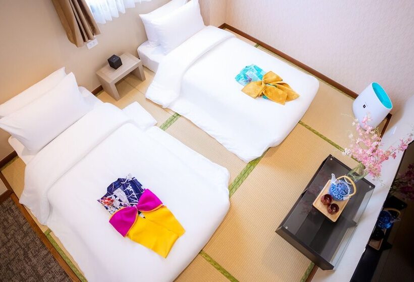 Kuretakeso Thailand Sriracha