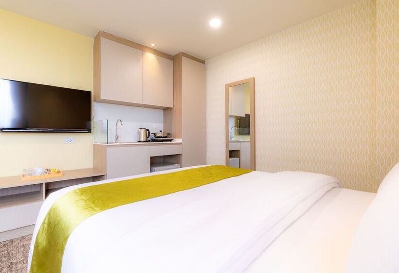 Kuretakeso Thailand Sriracha