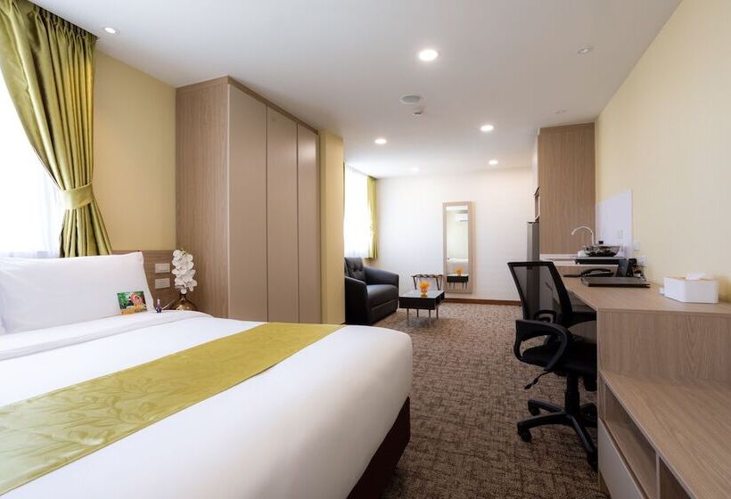 Kuretakeso Thailand Sriracha