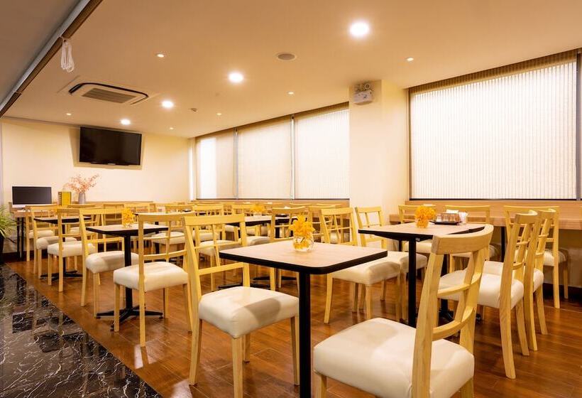 Kuretakeso Thailand Sriracha