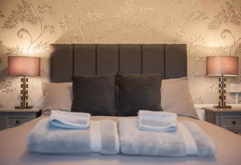 پانسیون The Clayton Guest House