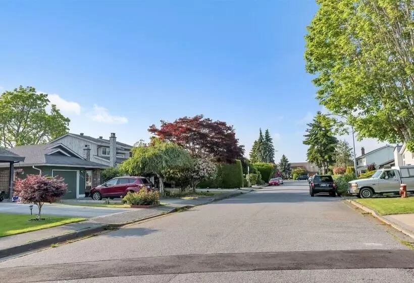 Majatalo Orchid House Near Vancouver Yvr Airport