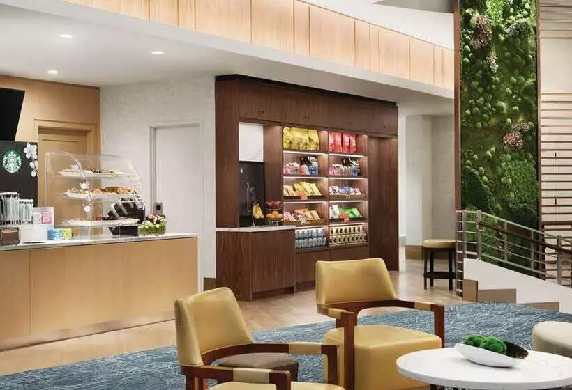 هتل Hilton Grand Vacations Club Chicago Magnificent Mile