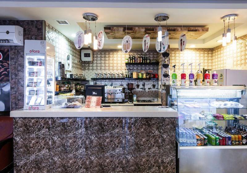 Sahat Al Bondoqiyah Furnished Units By Oyo