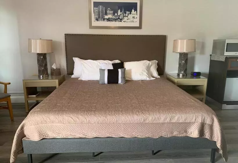 ユースホステル Vinehurst Inn & Suites