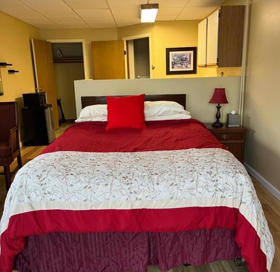 הוסטל Vinehurst Inn & Suites