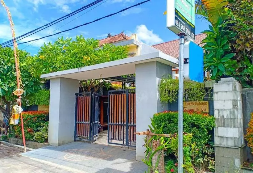 ホテル Oyo 3190 Pondok Putra Bersaudara
