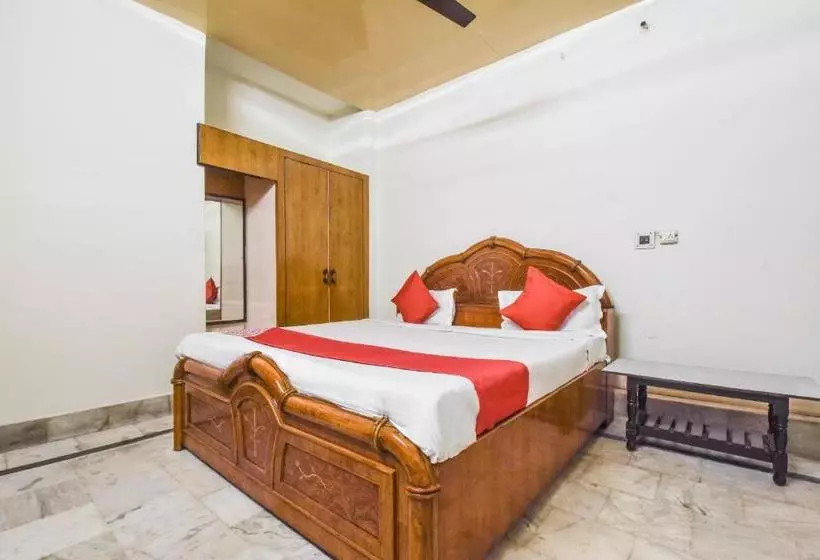 هتل Oyo 69809  Amber