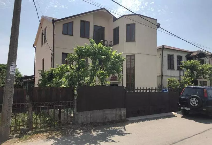 پانسیون гостевой дом алиса