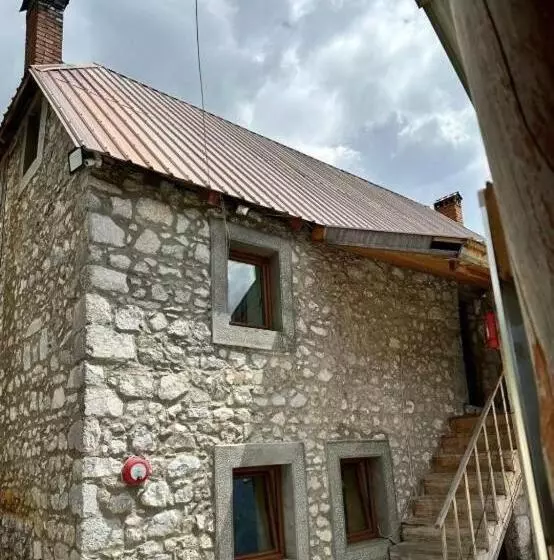 پانسیون Hostel Kukaj