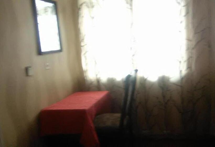 پانسیون Kazbegi 1