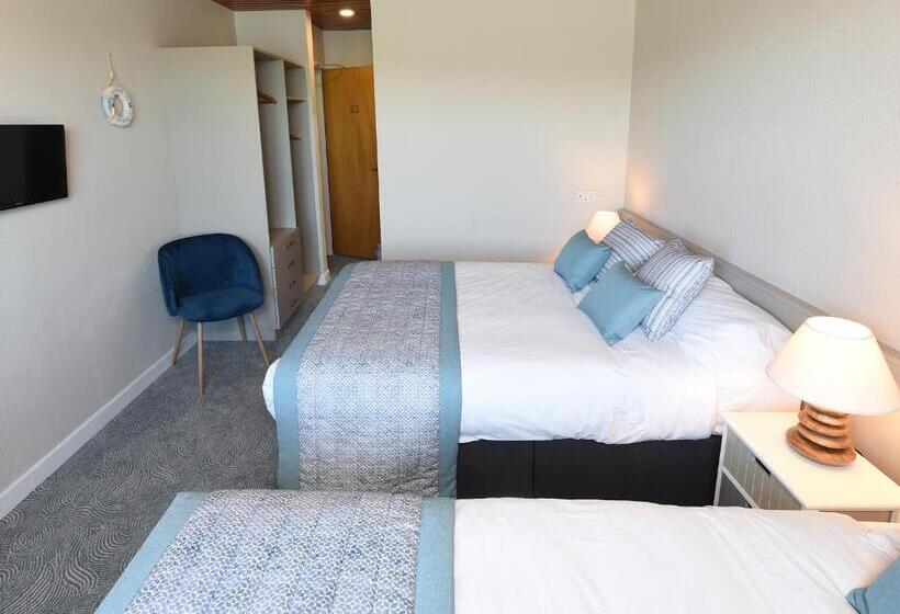 بنسيون Whispering Pines