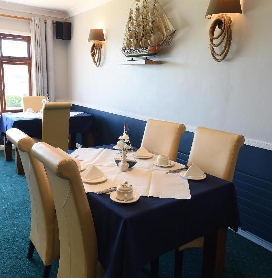 بنسيون Whispering Pines