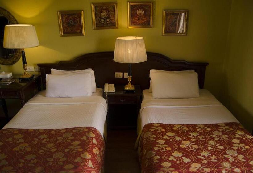 استراحتگاه Helnan Auberge Fayoum