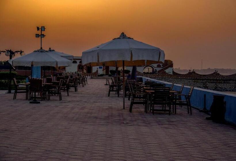 استراحتگاه Helnan Auberge Fayoum
